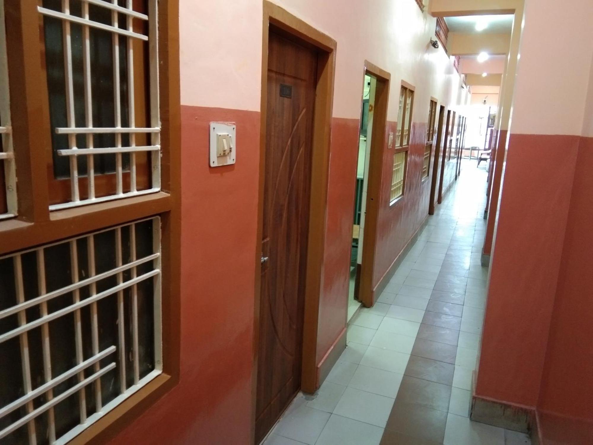 Hotel Sriram Lodge Tirupati Exterior foto