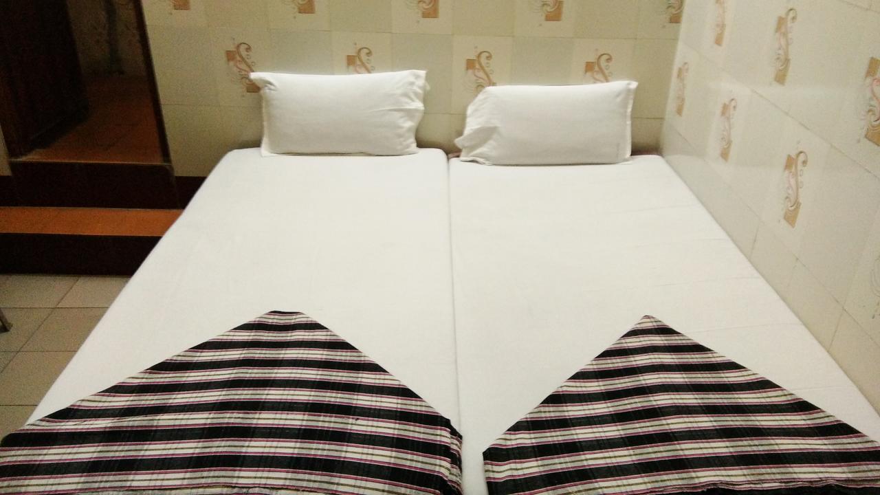 Hotel Sriram Lodge Tirupati Exterior foto